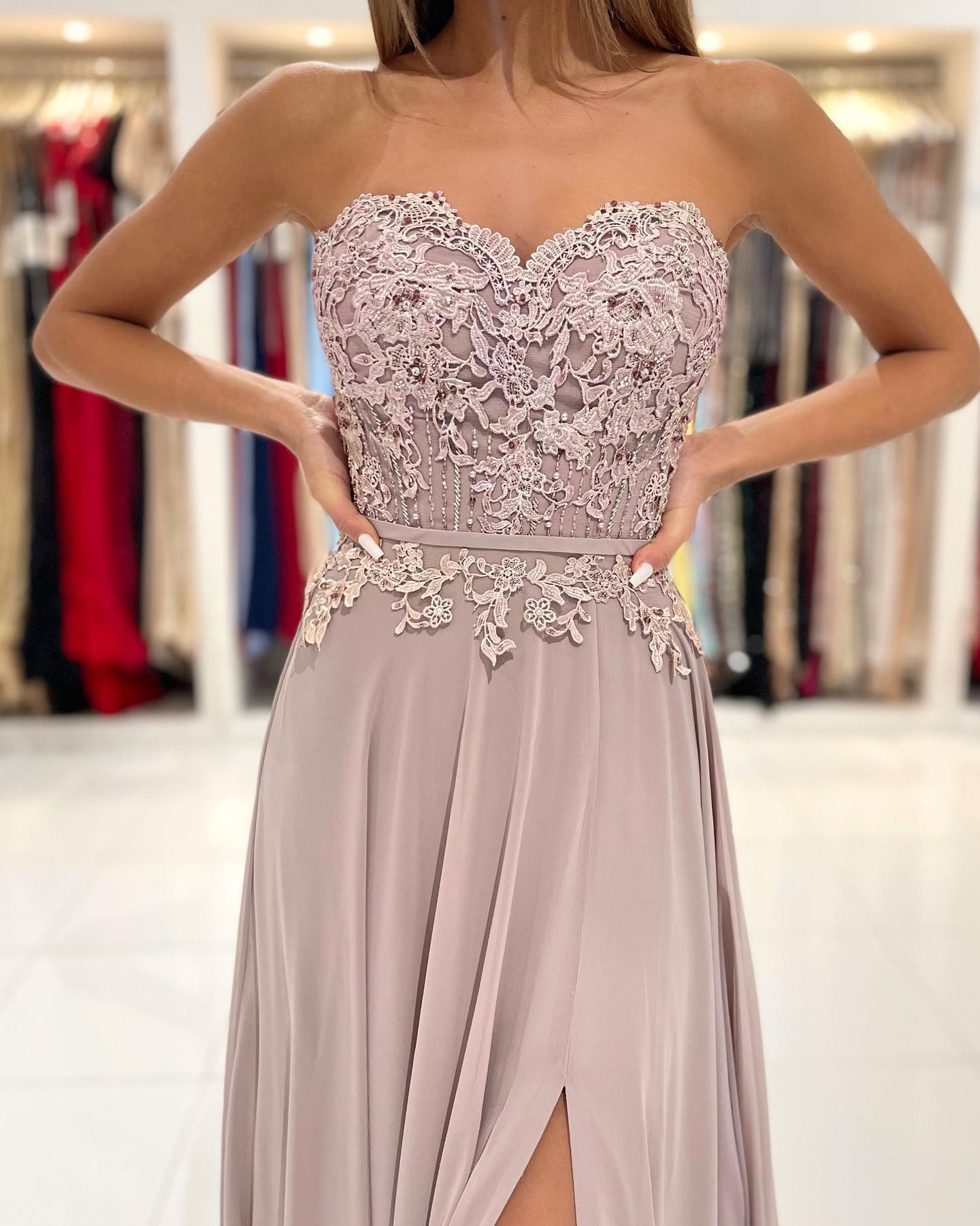 Long A-Line Sweetheart Appliques Lace Chiffon Prom Dress With Side Slit