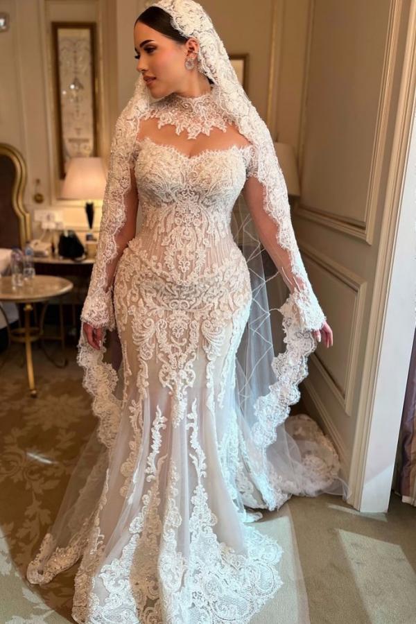 Elegant Plus Size High Neck Long Sleeve White Floor Length Mermaid Lace Wedding Dress