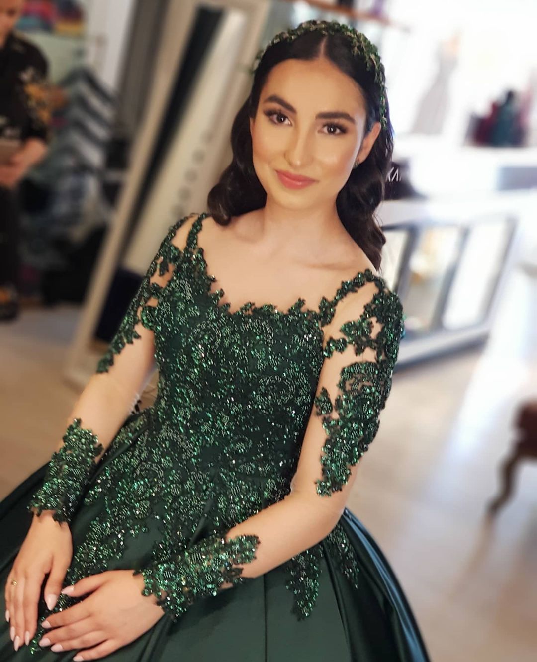 Elegant Long Ball Gown Sweetheart Satin Lace Prom dresses with Sleeves