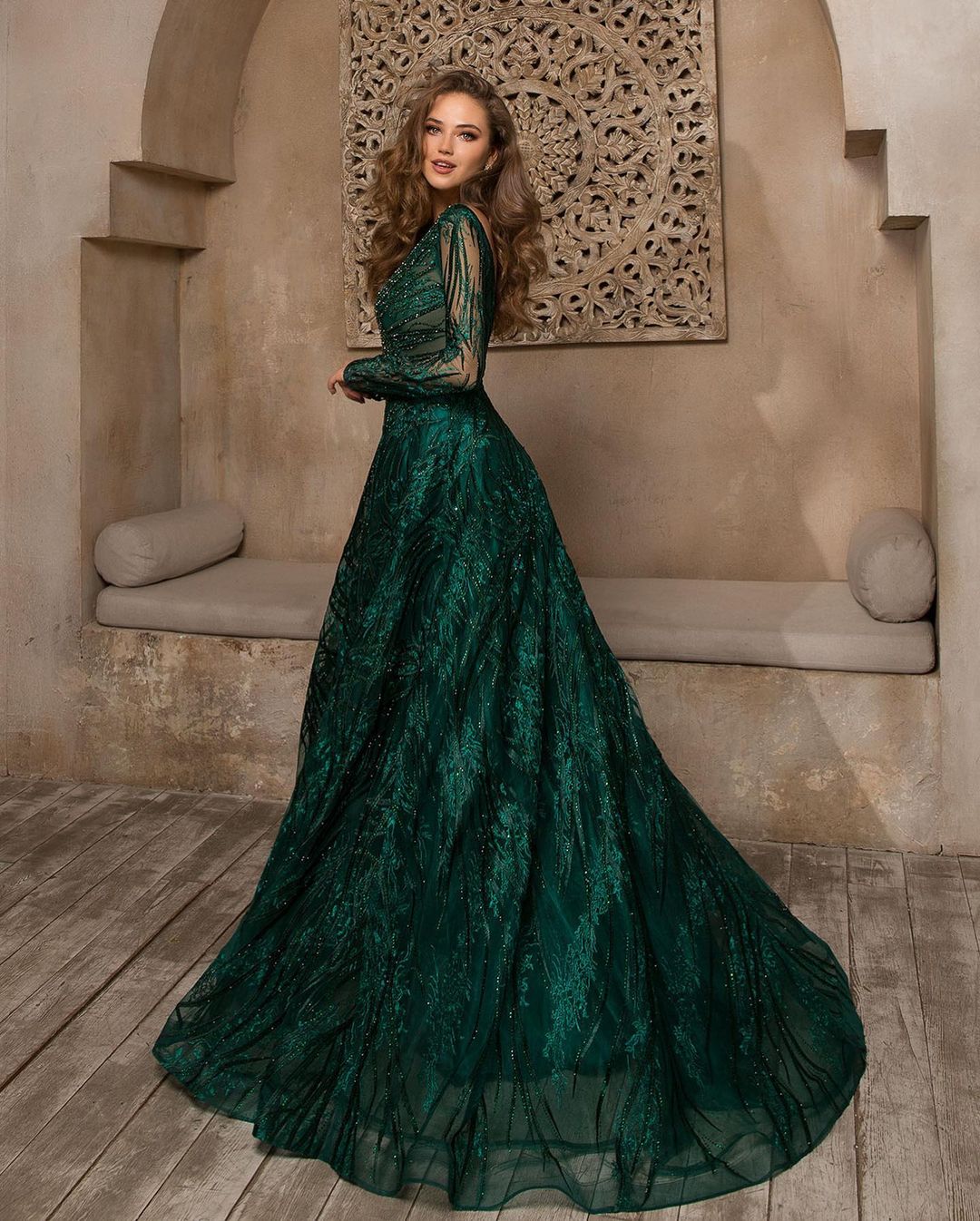 Long Sleeve Dark Green Sequin Appliques Lace Floor Length A-Line Prom Dress