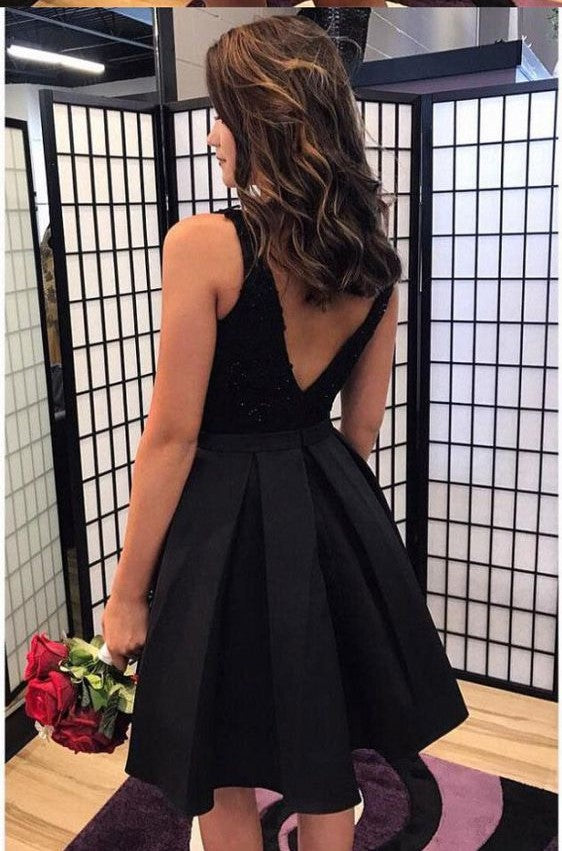 Short A-line V-neck Black Appliques Lace Party Dresses