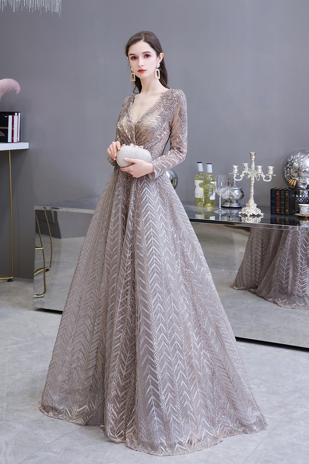 Long A-line V-neck Tulle Appliques Lace Formal Evening Dresses with Sleeves
