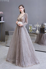 Long A-line V-neck Tulle Appliques Lace Formal Evening Dresses with Sleeves