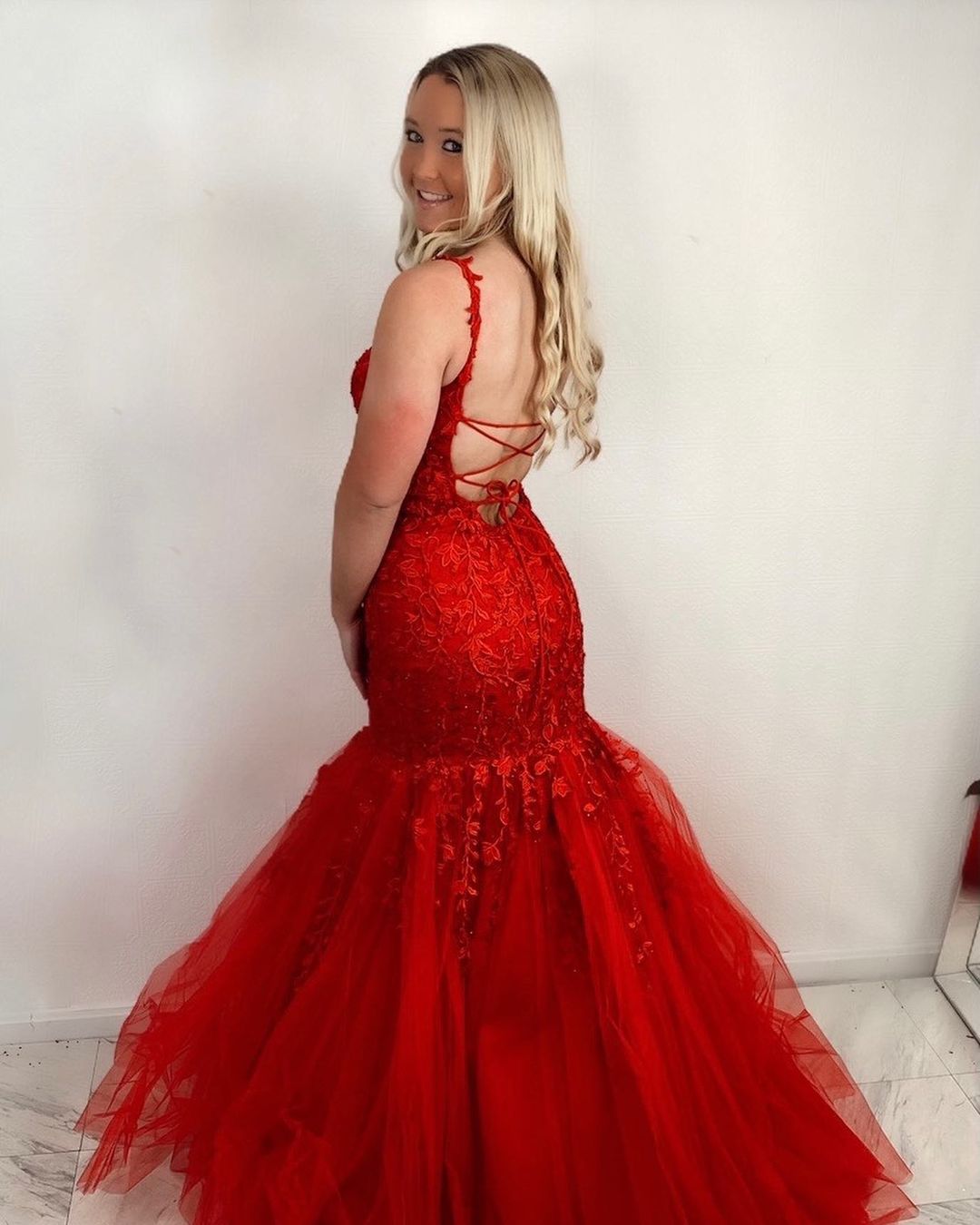Red Long Spaghetti Straps Backless Appliques Lace Tulle Ruffles Mermaid Prom Dress