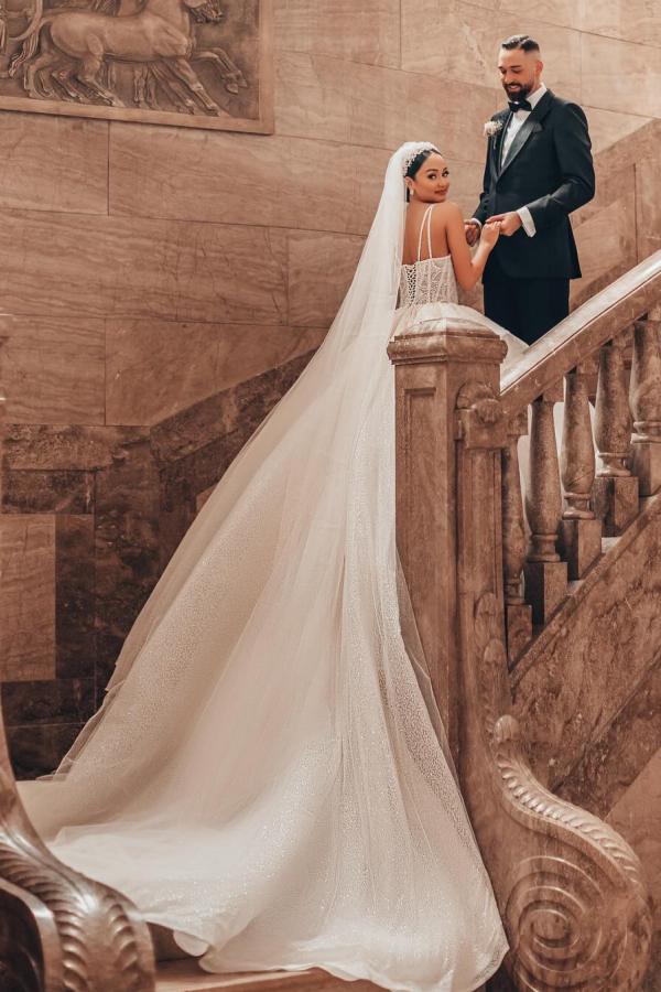 Elegant White Ball Gown Sweetheart Spaghetti Straps Satin Long Wedding Dresses