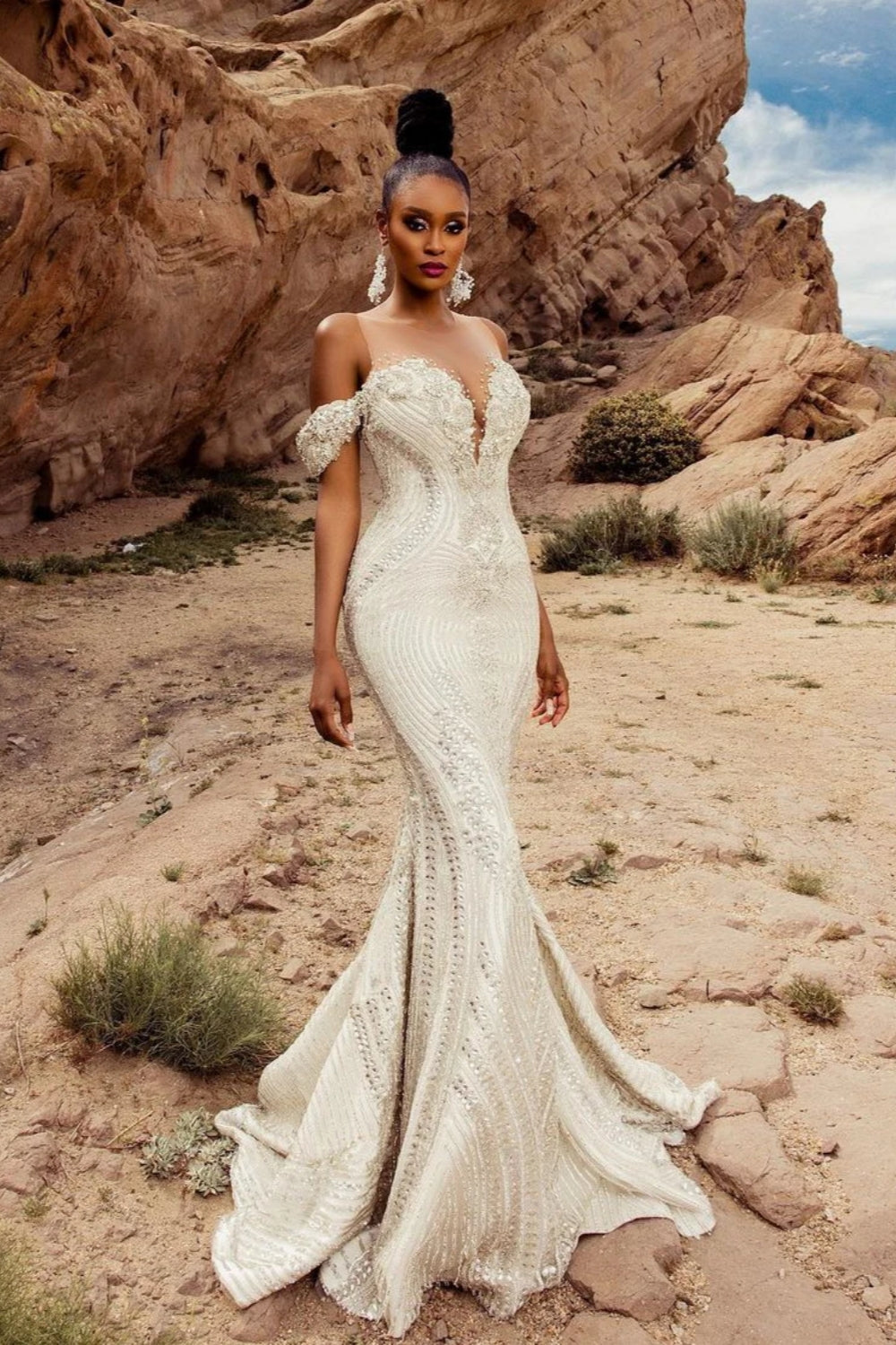 Elegant Long Mermaid Off the Shoulder Tulle Wedding Dresses