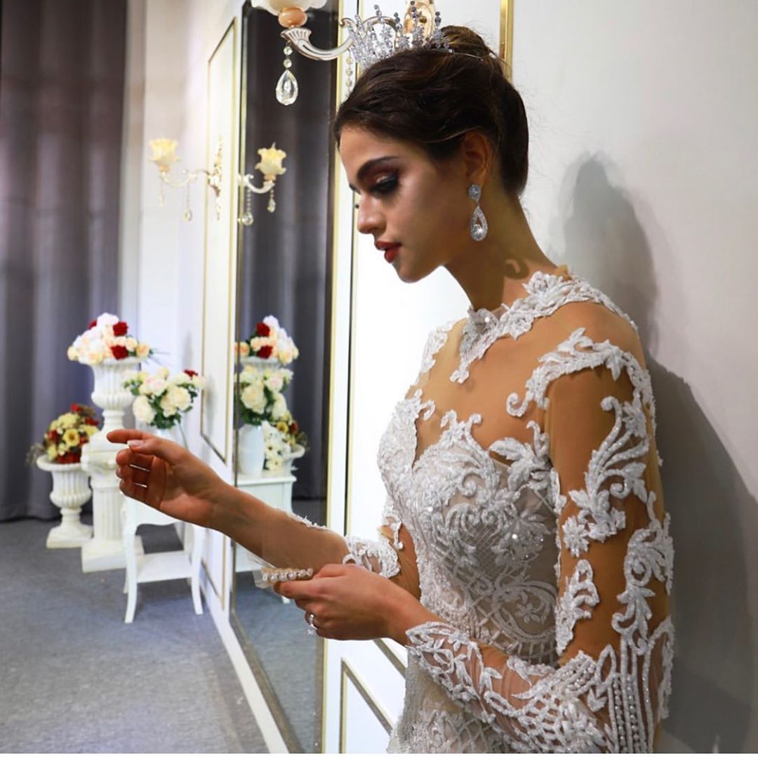 Gorgeous Long Mermaid Sweetheart Long Sleeve Appliques Lace Floor Length Wedding Dress