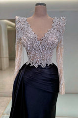 Black Long Sleeves Mermaid V-Neck Sequined Satin Prom Dresses with Beads