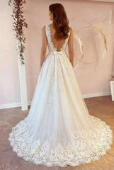 Elegant Long A-line Tulle Lace Appliques Wedding Dress