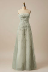 Elegant Strapless Sleeveless A-line Prom Dress with Appliques