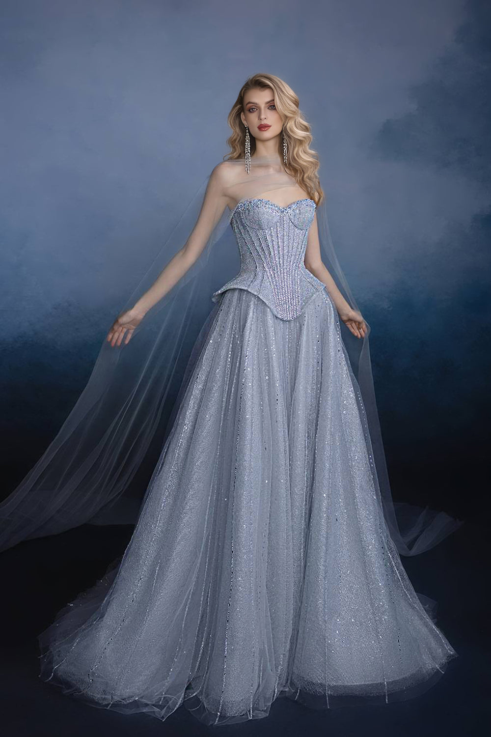 Elegant Sweetheart Strapless A-line Tulle Evening Dress with Rhinestones