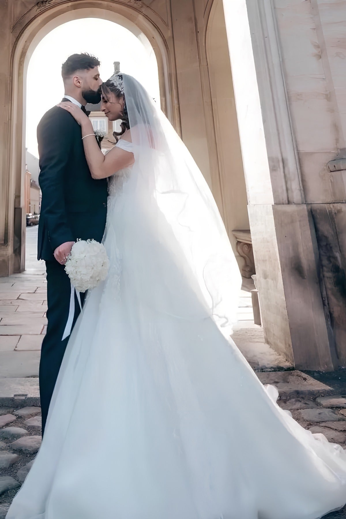 Gorgeous Long A-line Off the Shoulder Tulle Lace Wedding Dresses