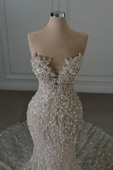 Gourgeous Long Mermaid Sweetheart Sleeveless Beadings Sequins Wedding Dress