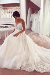 Long A-Line V-neck Spaghetti Straps Appliques Lace Tulle Wedding Dress