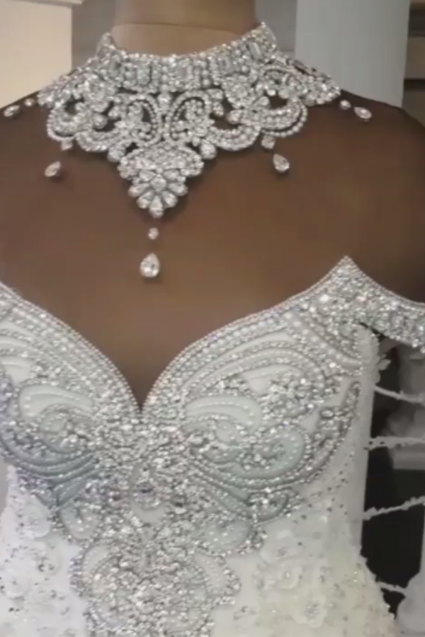 Long Off the Shoulder Appliques Lace Tulle Mermaid Wedding Dress
