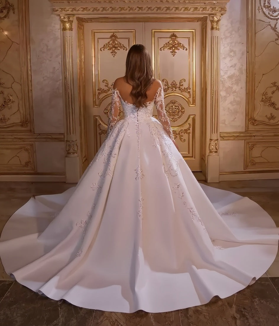 Luxurious Long Mermaid Sweetheart Satin Sweep Train Floral Appliques Wedding Dress with Sleeves