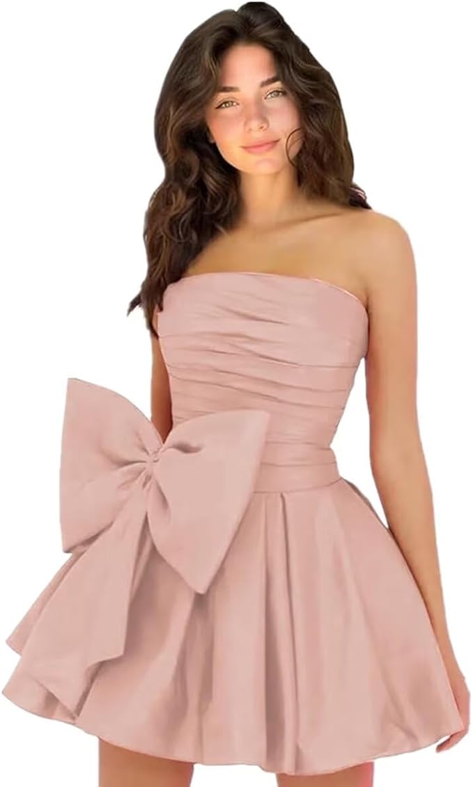 Chic Short A-line Sleeveless Strapless Ruched Lace Up Homecoming Dresses with Bow
