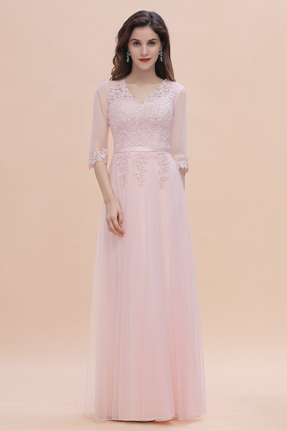 Romantic Long Sleeves V-neck Wedding Guest Dress Lace Appliques A-Line Bridesmaid Dress