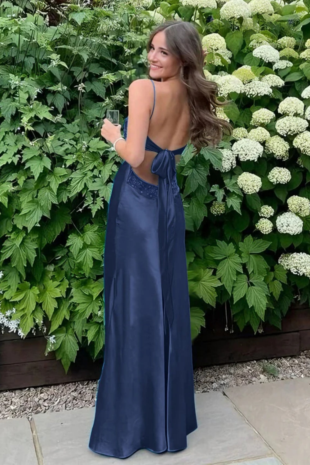 Simple Spaghetti Straps V-neck Sheath Satin Prom Dress