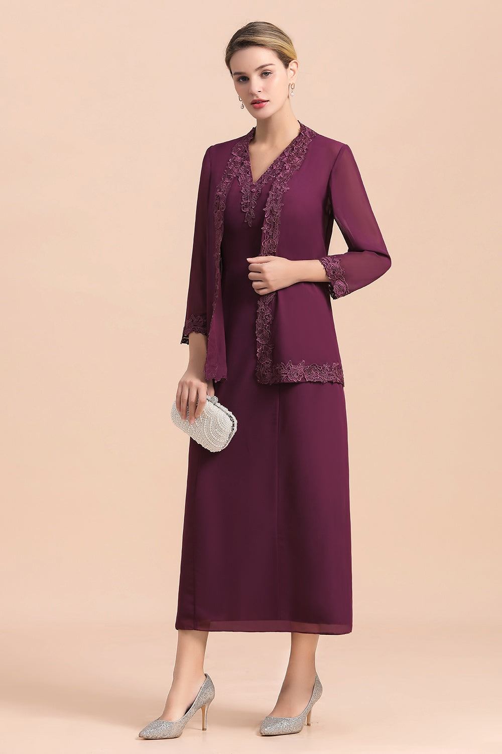 V-neck Elegant Sleeveless Lace Appliques Mother of Bride Dress With Wraps