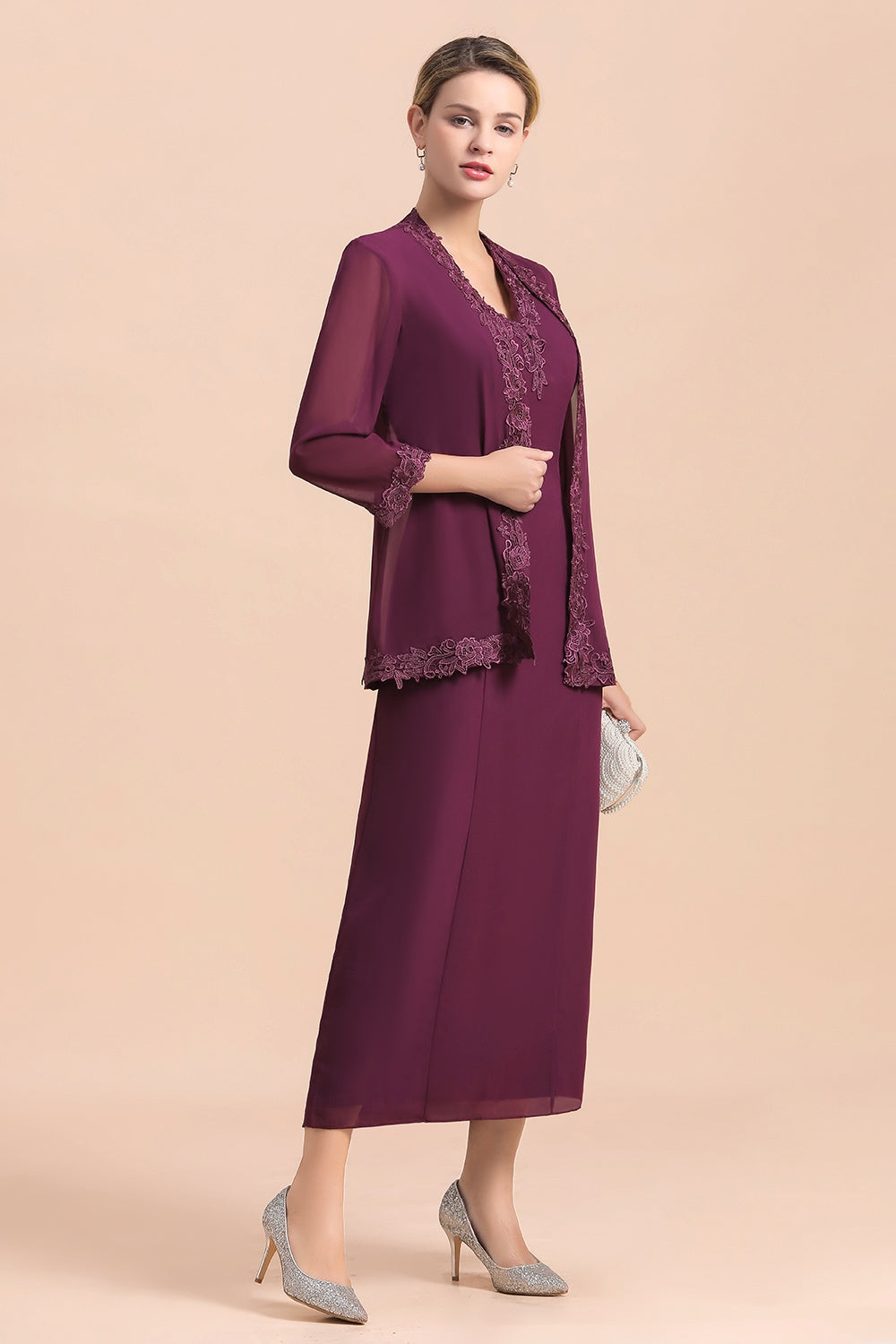 V-neck Elegant Sleeveless Lace Appliques Mother of Bride Dress With Wraps