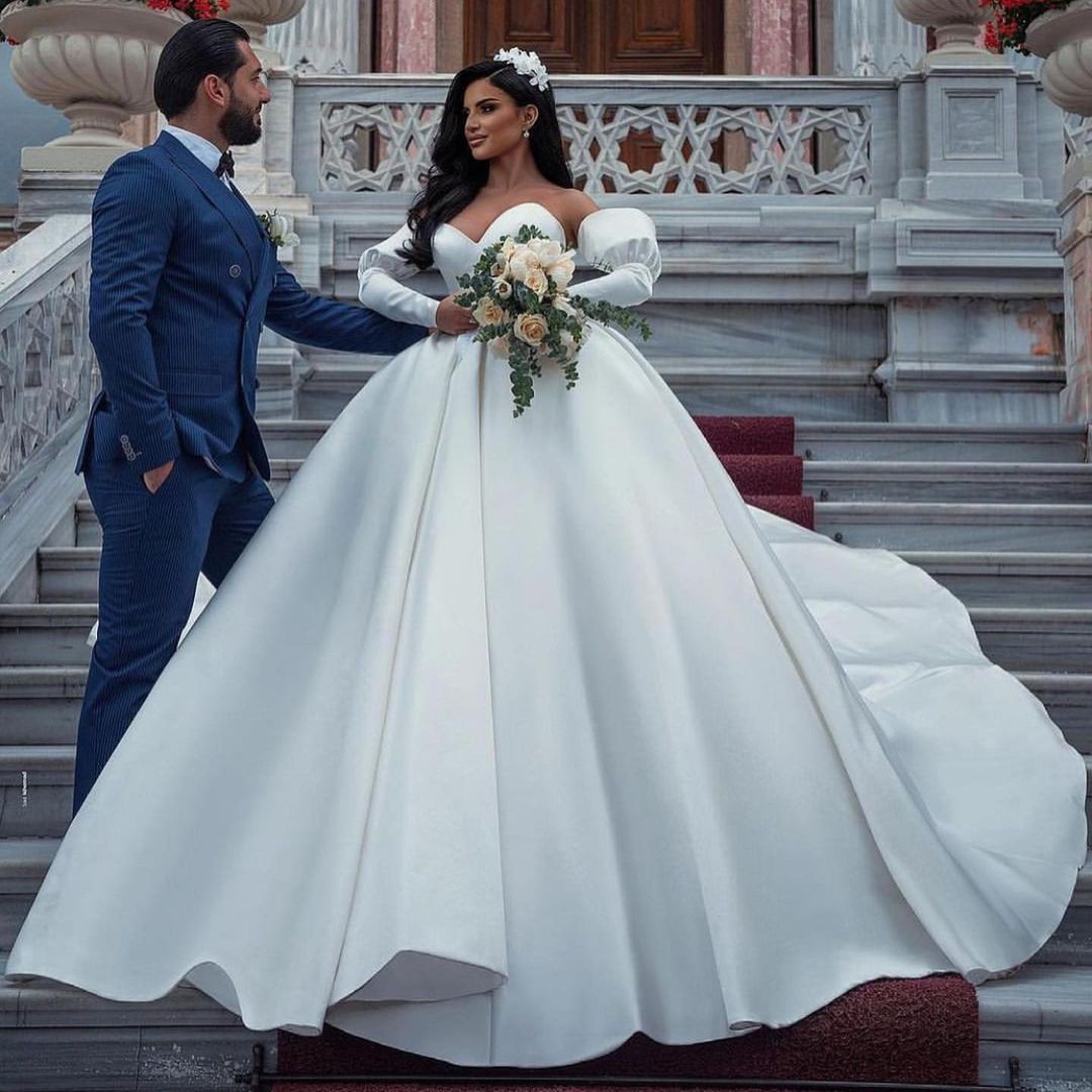 Long Ball Gown Satin Sweetheart Wedding Dresses with Sleeves