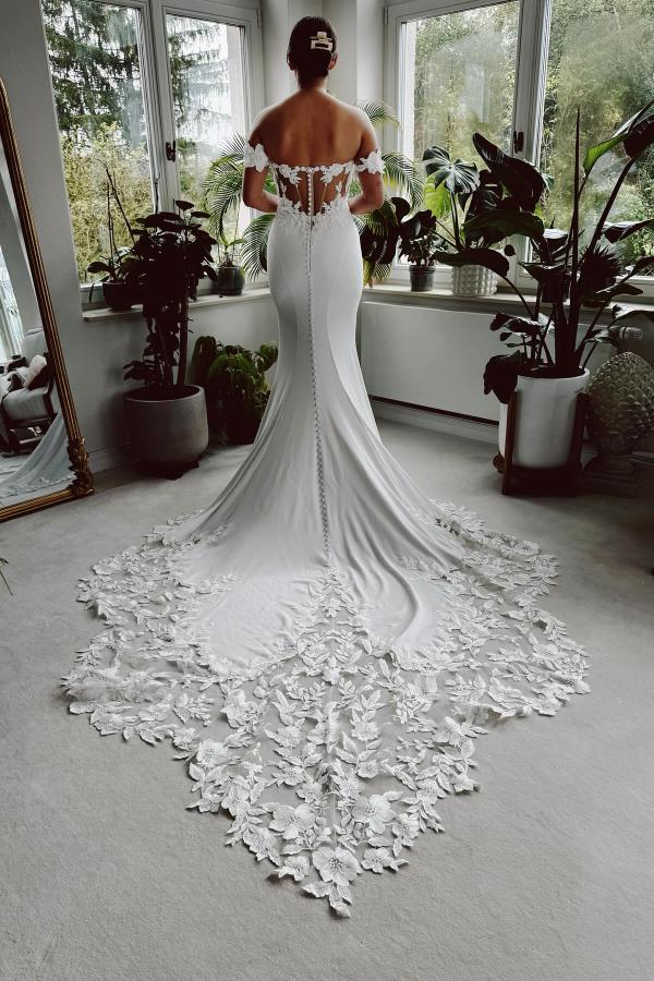 Long Off The Shoulder Chiffon Appliques Lace Mermaid Floor Length Wedding Dress