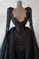 Long Black Ball Gown V-neck Satin Lace Prom Dresses with Sleeves