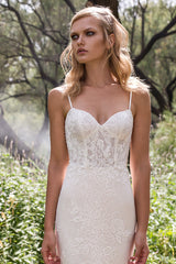 Elegant Long Sweetheart Spaghetti Strap Lace Mermaid Wedding Dress