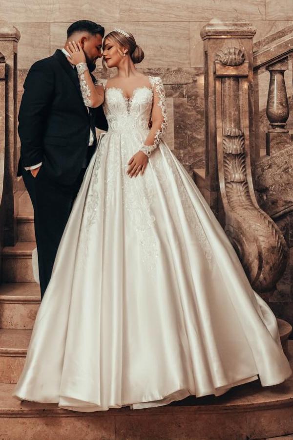 Ivory Long Ball Gown Sweetheart Satin Lace Backless Wedding Dresses with Sleeves