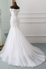 Long Off Shoulder Appliques Lace Tulle Mermaid Wedding Dress