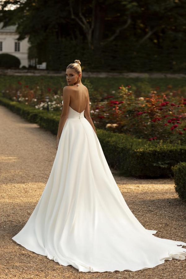 Charming Long Mermaid Sweetheart Satin Front Slit Wedding Dresses with Detachable Train