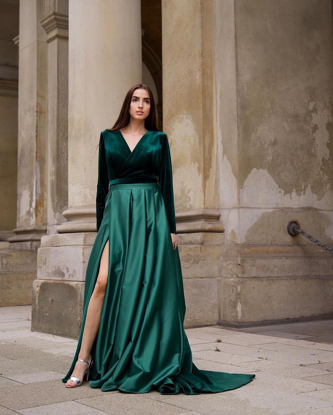 A-line Velvet V-neck Long Sleeves Formal Evening Dress with Slit