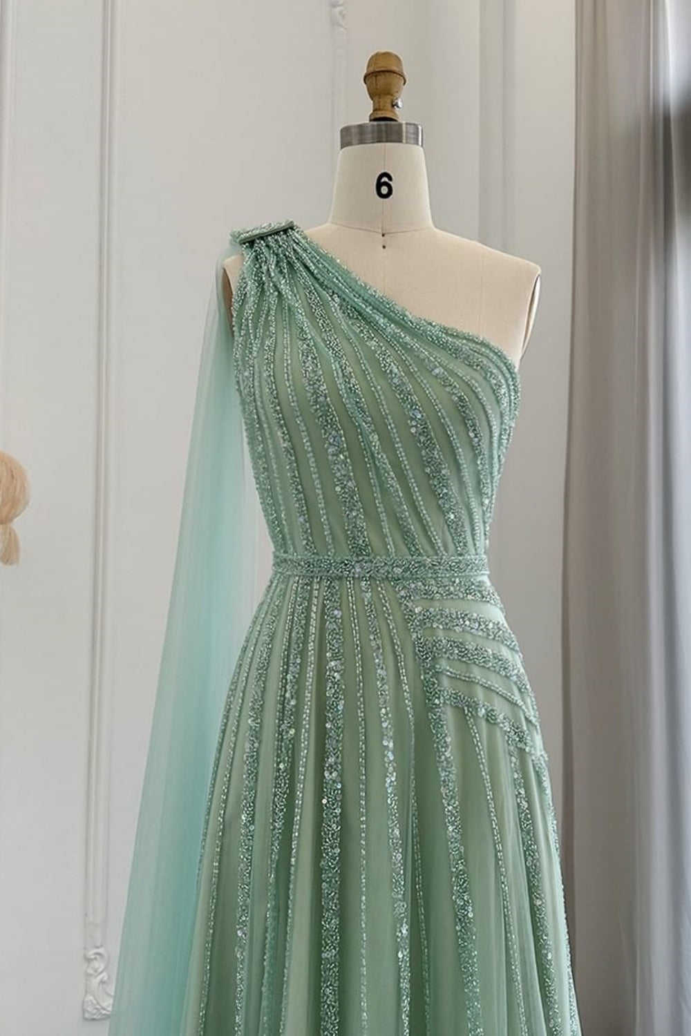 Luxury Long A-line One Shoulder Shinny Beadings Tulle Formal Prom Dresses