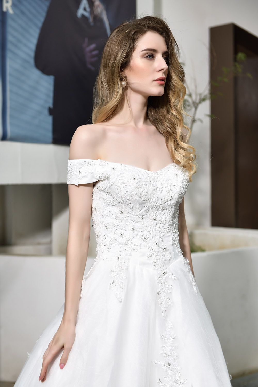 Elegant Long A-line Off the Shoulder Tulle Lace White Wedding Dresses