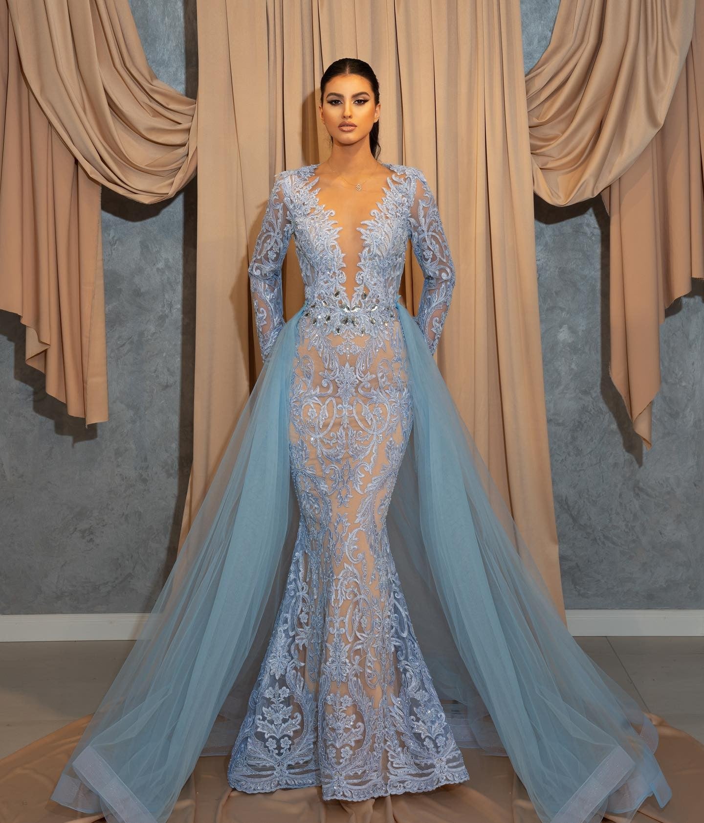 Long Sleeves Mermaid V-neck Tulle Lace Formal Dress with overskirt