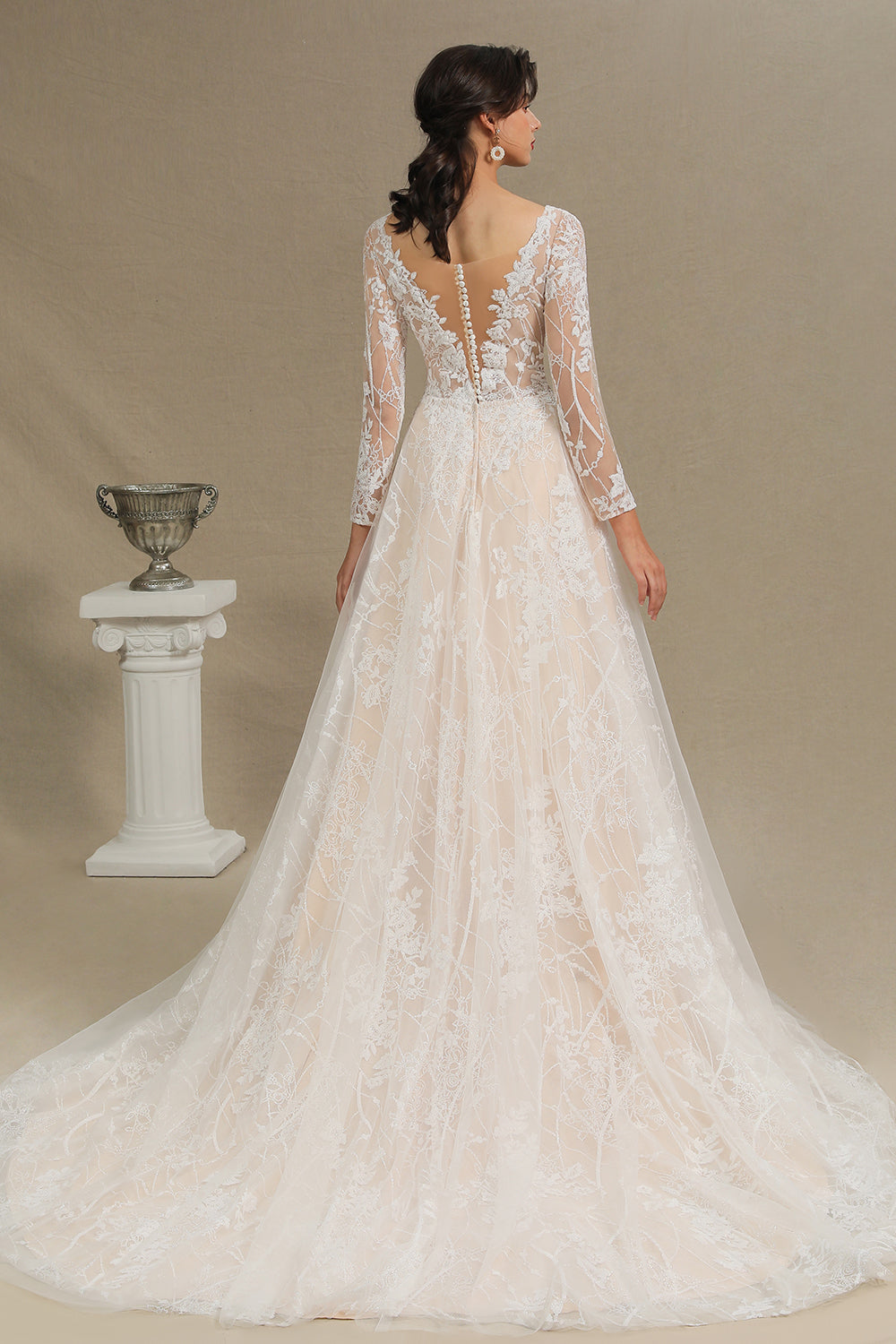 Elegant Long Sleeve Sweetheart Rulle Tulle A-line Wedding Dress