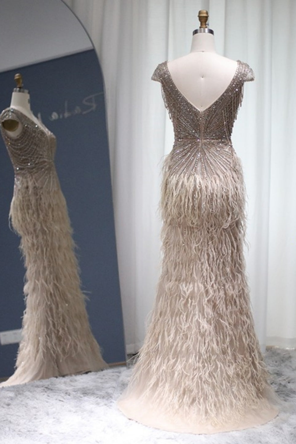 Luxury Long Mermaid V-neck Beading Formal Prom Dresses