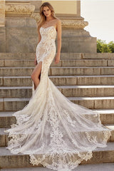 Elegant Champagne Long Sweetheart Mermaid Detachable Train Wedding Dress with Pockets