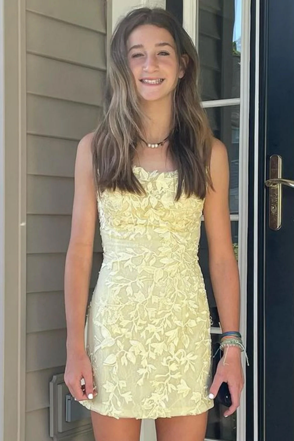 Short Lace Strapless Mermaid Backless Homecoming Dress