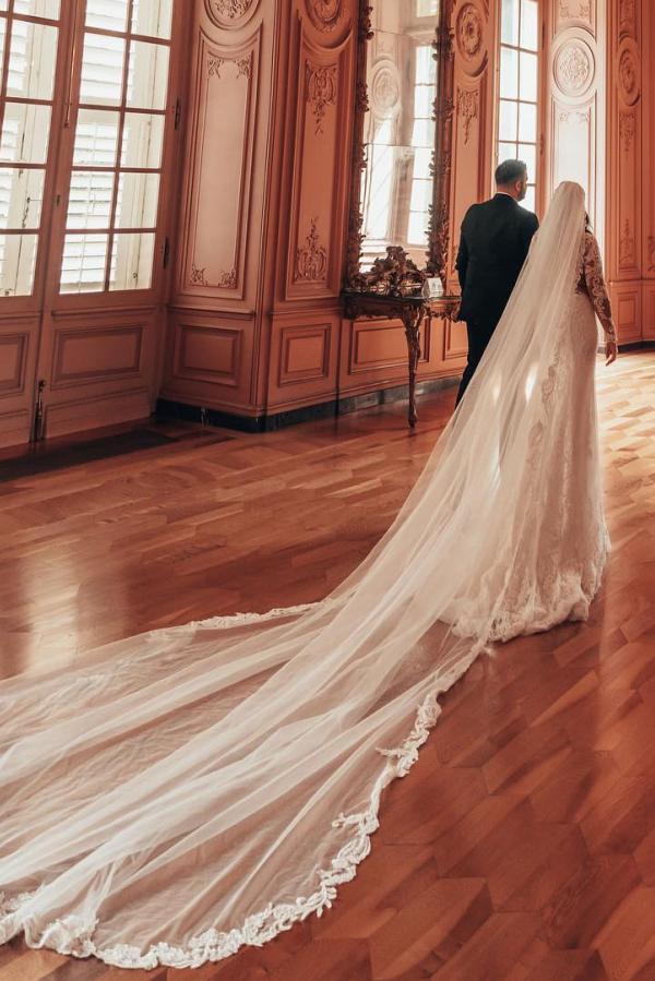 Elegant Long sleeves V-neck Lace A-line Satin Long Wedding Dress with Train