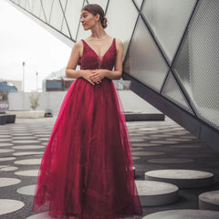 Gorgeous Long A-line V-neck Tulle Backless Prom Dress Appliques Lace