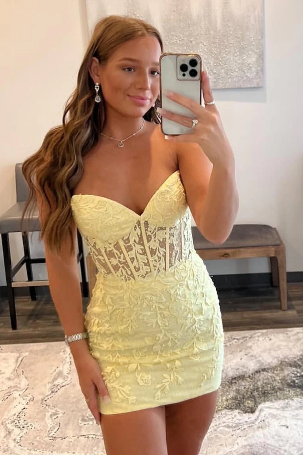 Mermaid Sweetheart Tulle Short Homecoming Dress with Appliques Lace