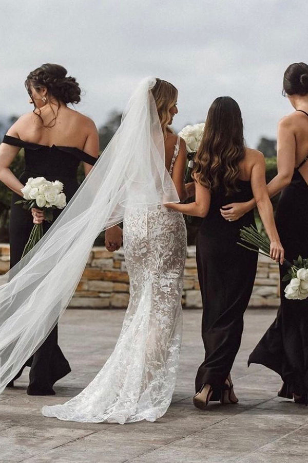 Elegant Long Mermaid Spaghetti Straps Lace V-neck Wedding Dresses