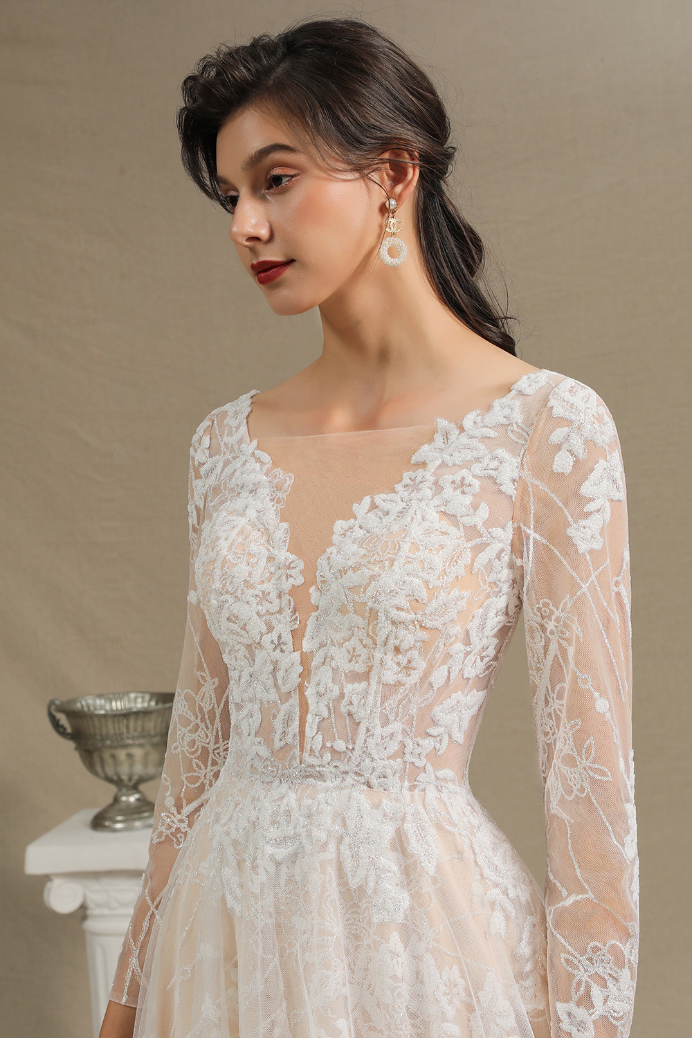 Elegant Long Sleeve Sweetheart Rulle Tulle A-line Wedding Dress