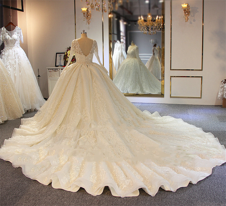 Shinny Long Sleeves Ball Gown Sweetheart Wedding Dresses with Beading