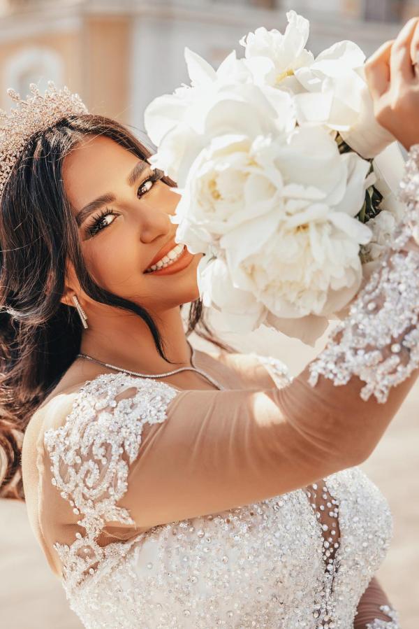 Plus Size Long Sweetheart Ball Gown Satin Lace Appliques Open Back Wedding Dress with Sleeves