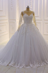 Gorgeous Bateau Long Sleeve Tulle Appliques Lace Ball Gown Wedding Dress