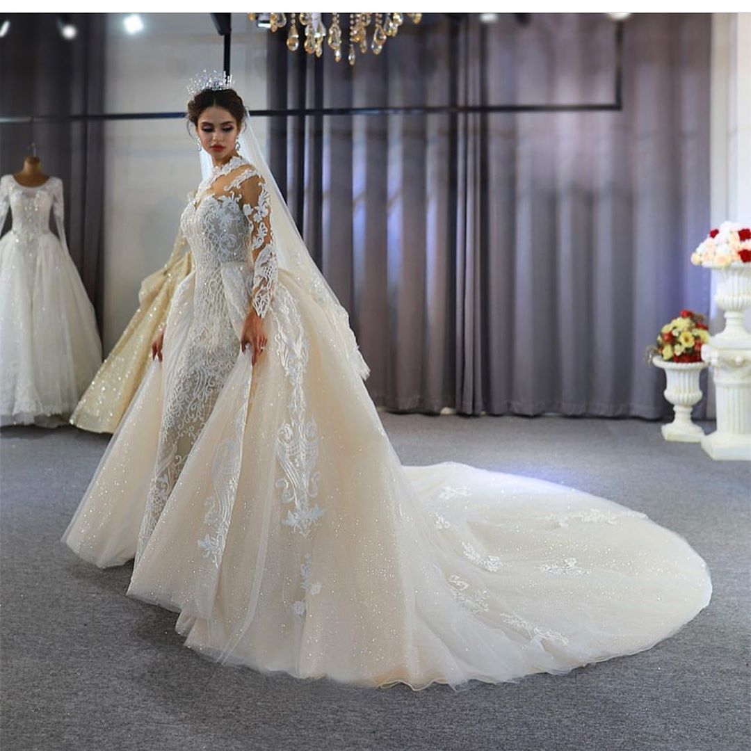 Gorgeous Long Mermaid Sweetheart Long Sleeve Appliques Lace Floor Length Wedding Dress