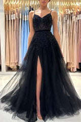 Chic Black Long A-line V-neck Tulle Lace Prom Dress with Slit
